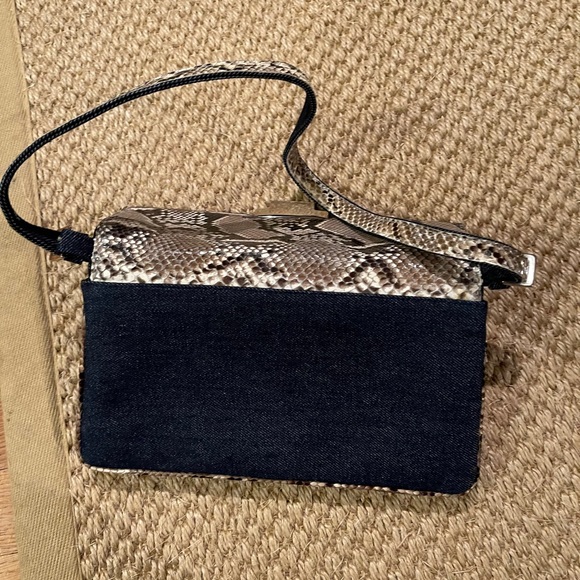 Handbag - Picture 3 of 3